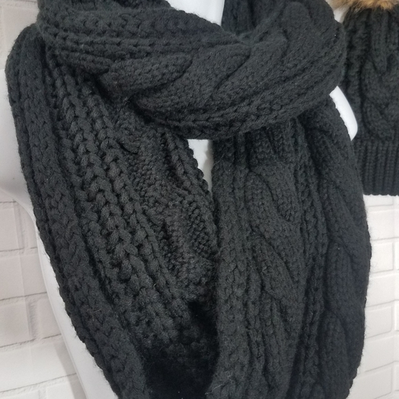 Thick Black Cable Knit Hat and Infinity Scarf - Picture 2 of 14